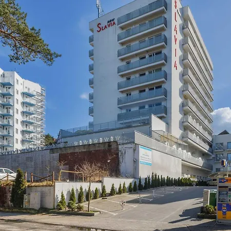 Bright Sea View On Promenada Gwiazd By Renters Miedzyzdroje